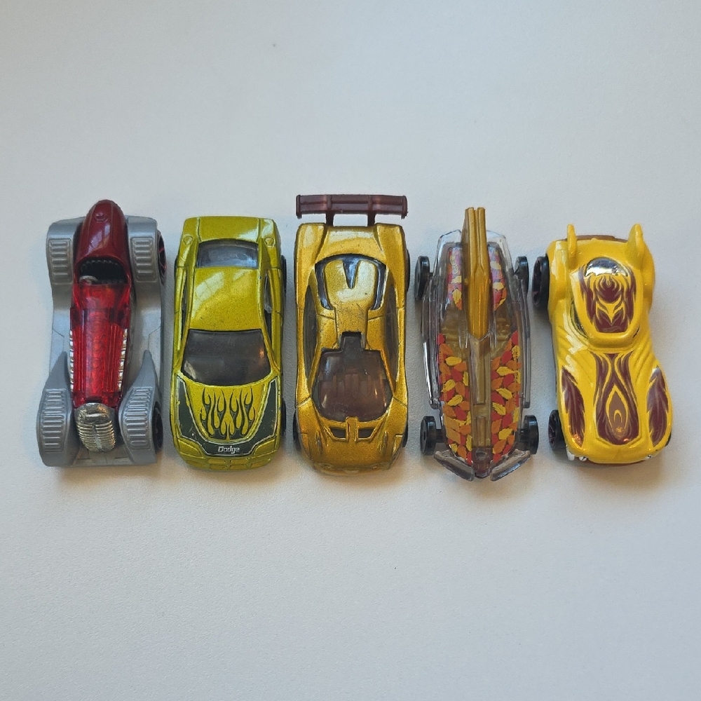 Hot Wheels Car Collection - Brit Speed, Protoype 12, Howlin Heat, Charger, Solar
